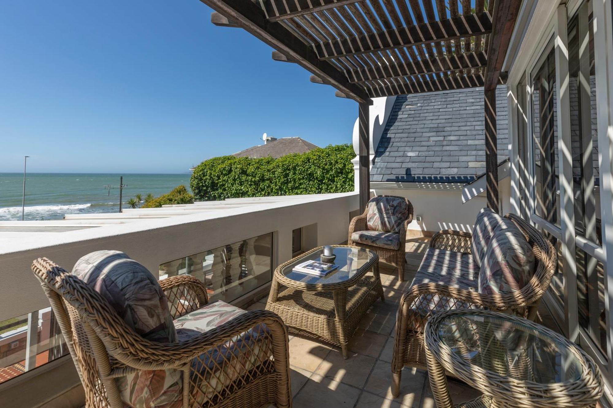 St James Guest Houses Kalk Bay Εξωτερικό φωτογραφία